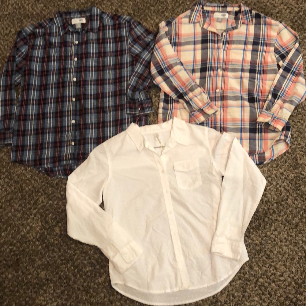 Three girls XL button up shirts